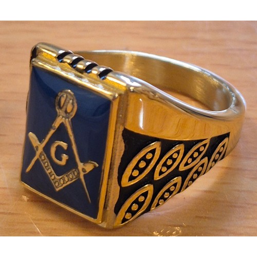 49 - Masonic Gents Ring.size R.