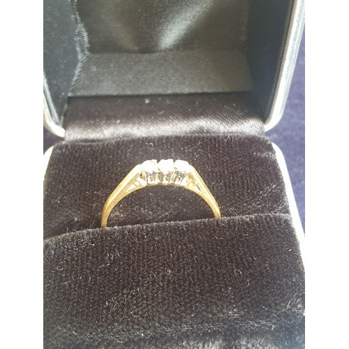 4 - 18ct Gold three Diamond Ring 2.64g Size S