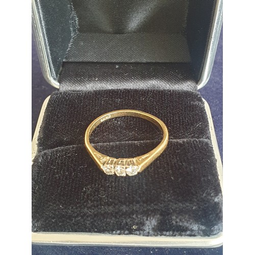 4 - 18ct Gold three Diamond Ring 2.64g Size S
