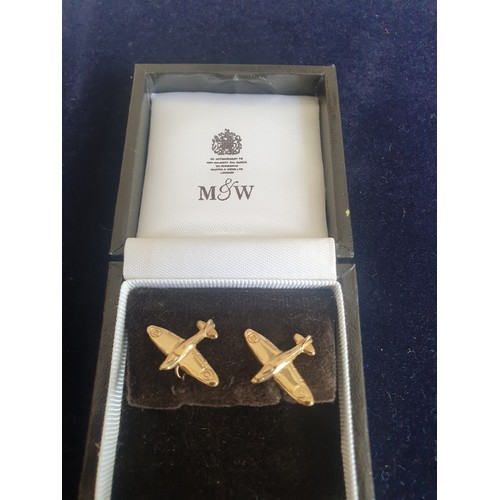 8 - 9ct Gold Gentlemans Spitfire Cuff Links. 2.65grams.