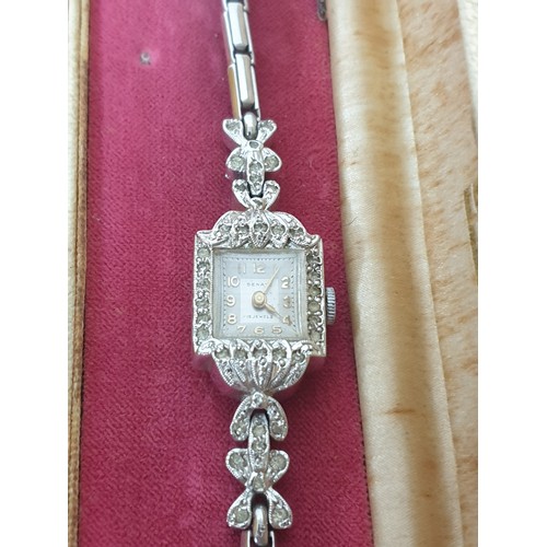 27 - Vintage Ladies Cocktail Watch