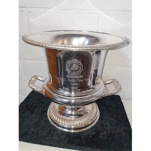 238 - Super Quality Plated Ice Bucket Trophy York Races BBC Radio York Handicap Makers Barker Ellis