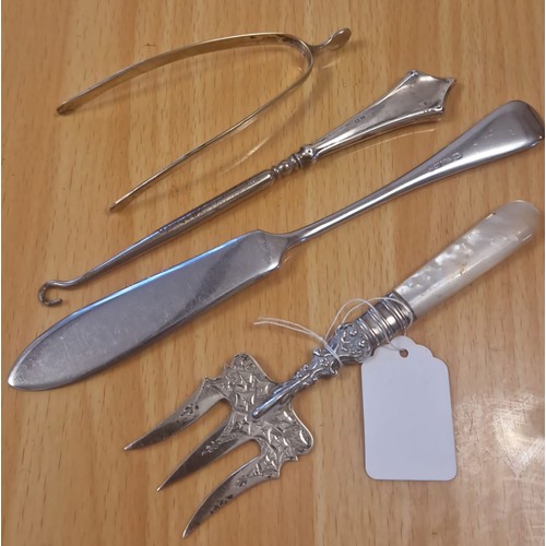 40 - Collection of Silver & Silver plated items; Birmingham Silver trident fork, Silver button Hook & oth... 