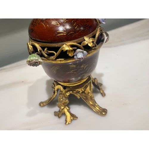 78 - A fine ormolu and scarlet Japanese lacquer potpourri bowl and cover on an ormolu stand of six feet. ... 