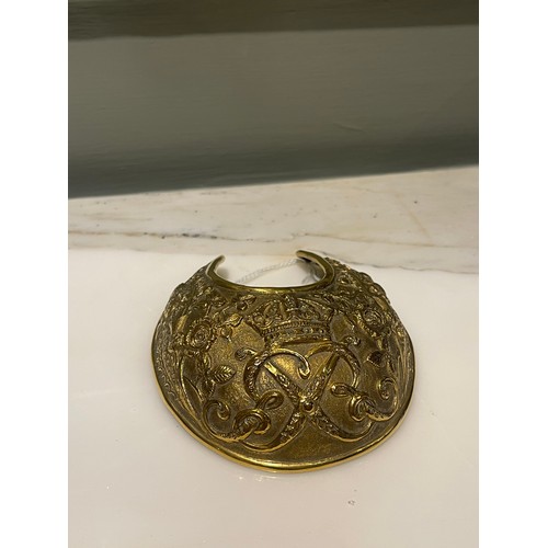 79 - King's German Legion officer's gorget. Peninsula War period in full gilt. Worn for short period, inc... 