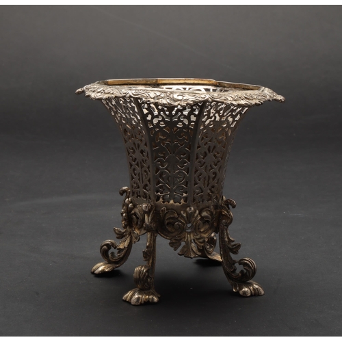 180 - Extremely fine hand-tooled piece of Ottoman pierced silver with removable plain silver liner and on ... 