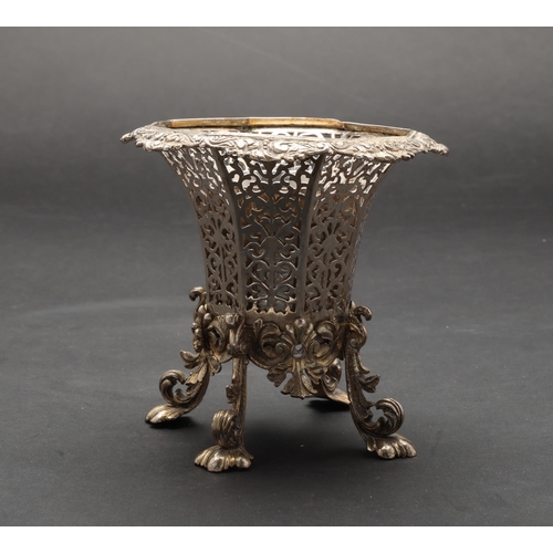 180 - Extremely fine hand-tooled piece of Ottoman pierced silver with removable plain silver liner and on ... 