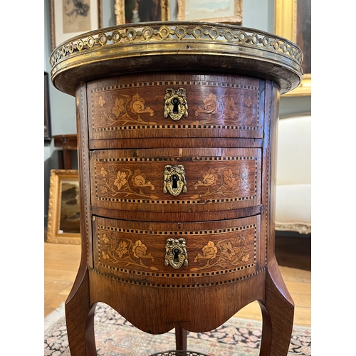 21 - Property of a gentlemanFrenchLate 19th centuryOccasional table with marquetry inlayDimensions:31.5 i... 