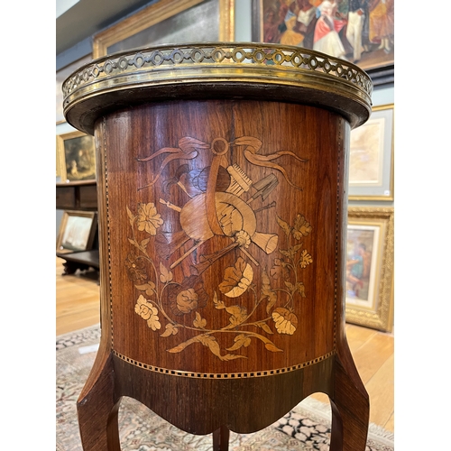 21 - Property of a gentlemanFrenchLate 19th centuryOccasional table with marquetry inlayDimensions:31.5 i... 