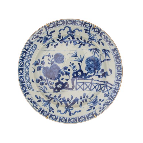 460 - 18th CenturyThree large blue and white Chinese export bowlsOne with a Kangxi collectors markDimensio... 