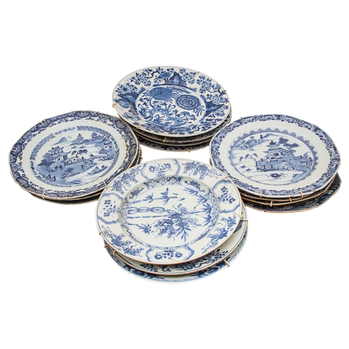 461 - Fourteen blue and white Chinese export platesSeveral with collectors' labels to the undersideDimensi... 