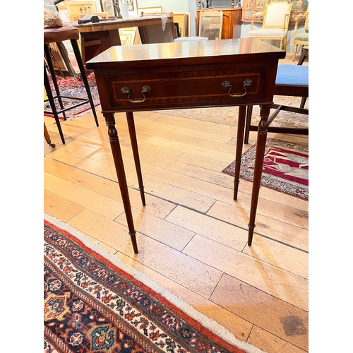 252 - A George III style side tableWith single drawer and tapered legsTo be sold without reserveProperty o... 