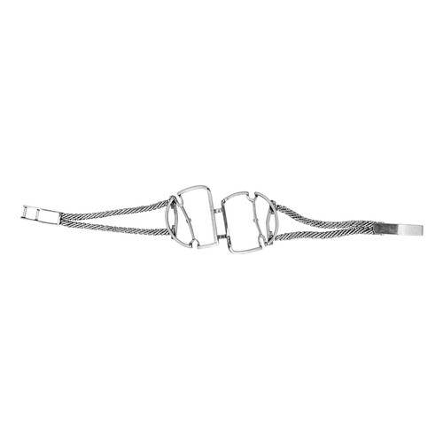 21 - A white metal braceletFour clips in a chevron designWeight:Approximately 15 grams... 