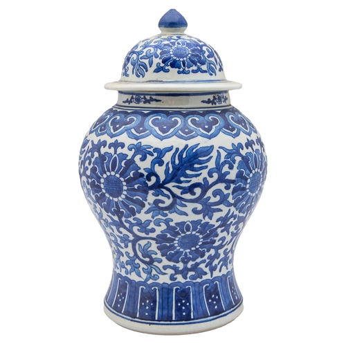 113 - Five blue and white Oriental export porcelain urnsDimensions:Varying in size from 21 in. (H) to 13 i... 