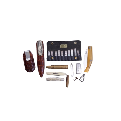 489 - 20th CenturyA mixed lot of paper knives and pen knives, etcTo be sold without reserve... 