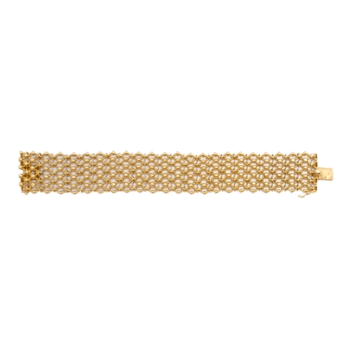 32 - A gold chain Pénélope braceletSigned Cartier and numbered 013121French control marks t... 