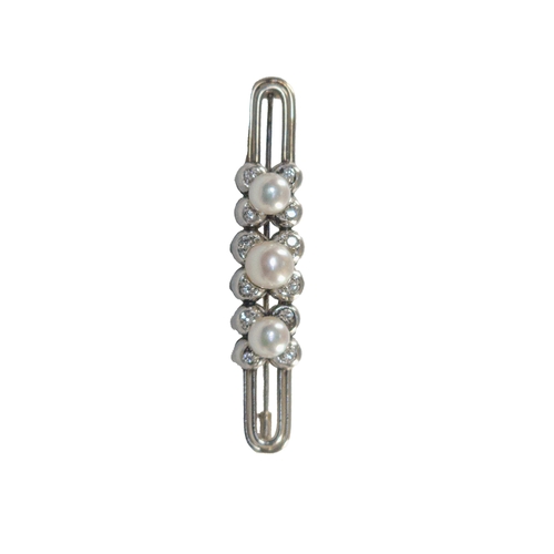 75 - EuropeanCirca 1940A pearl and diamond bar broachMounted in white goldWeight:Approx: 9gramsDimensions... 