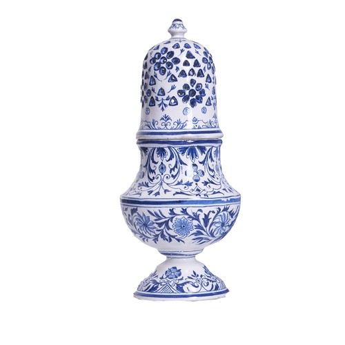 475 - 18th/19th CenturyA Delft blue and white casterDimensions:8 in. (H) x 4 in. (W)... 