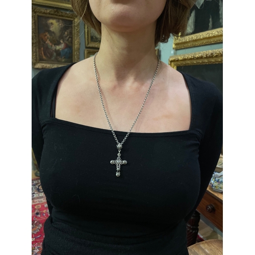 87 - EuropeanCirca 1780An antique Iberian silver and rose cut diamond cross pendant on chainDimensions:Cr... 