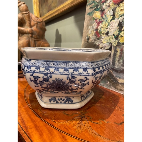 115 - Two large blue and white export China porcelain bowlsOne with maker's mark to base[a] 4.5 in. (H) x ... 