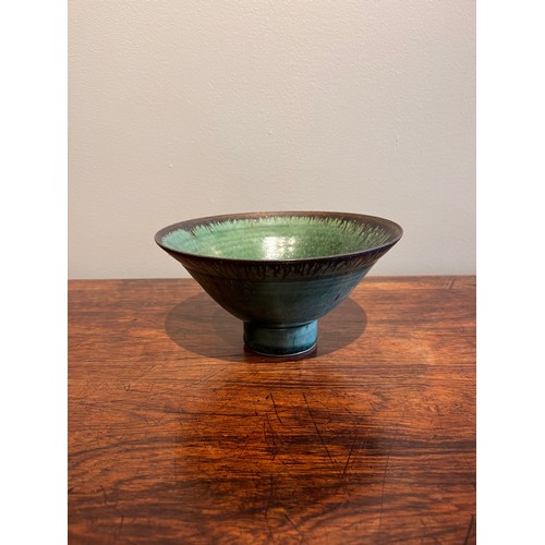 506A - Emmanuel Cooper (1938 - 2012)An emerald green footed bowlTo be sold without reserveDimensions:4 in. ... 