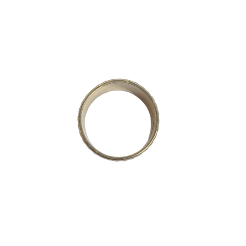 157A - British1962A 22 carat gold ribbed wide band ringWeight: Approx. 9 gramsRing size: K... 