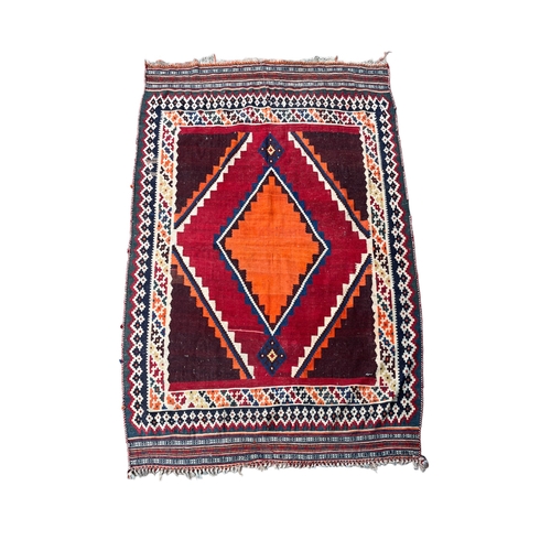 385 - 20th centuryQashqai kilim rugDimensions:87 in. (L) x 58 in. (W)... 