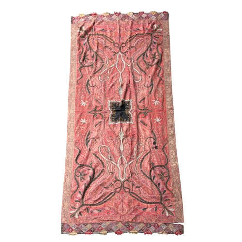 390 - 19th centuryKashmiri shawlDimensions:121 in. (L) x 57.5 in. (W)... 