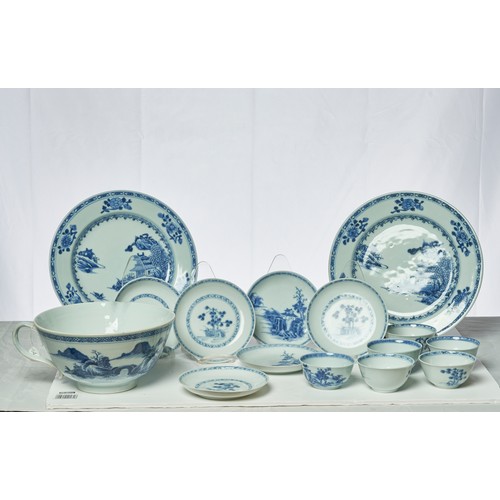 666 - Chinese18th centuryAn assorted lot of 'Nanking Cargo' porcelainProvenance: Christie’s, Amsterdam, ‘T... 