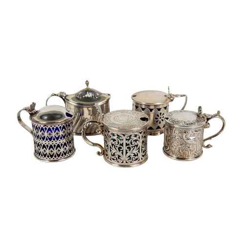 135 - Five silver mustard pots with lids, four with blue glass linersTo include:[a] One Georgian with make... 