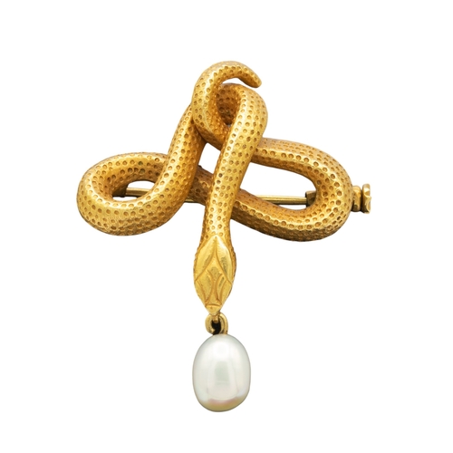 60 - ContinentalAntiqueA yellow gold and pearl serpent broochRealistically modelled and with good weightW... 