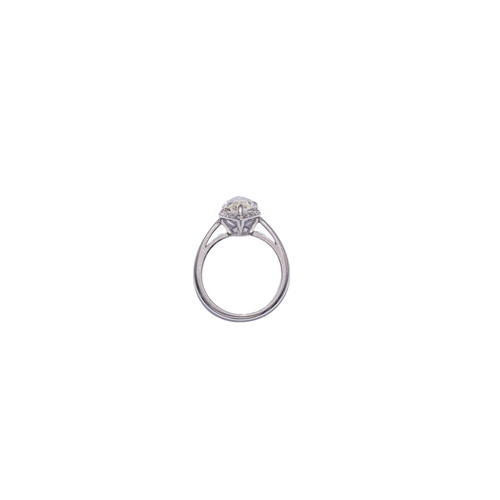 4 - Middle EasternContemporaryAn attractive diamond ringCentrally set with a single marquise shaped diam... 