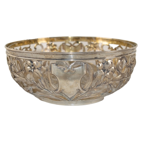 497A - Art NouveauA silver bowlDimensions:9 in. (D)