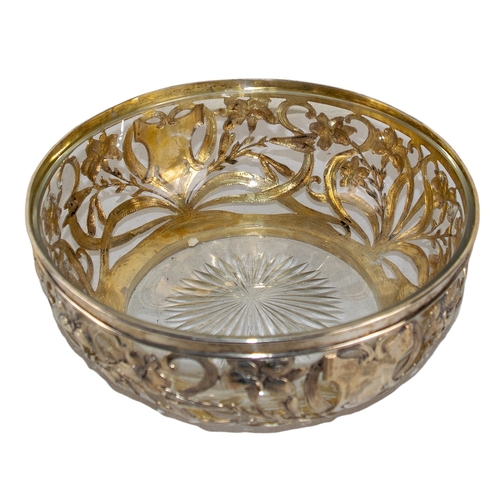 497A - Art NouveauA silver bowlDimensions:9 in. (D)