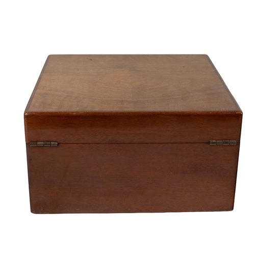 498 - BritishCirca 1970A walnut humidor