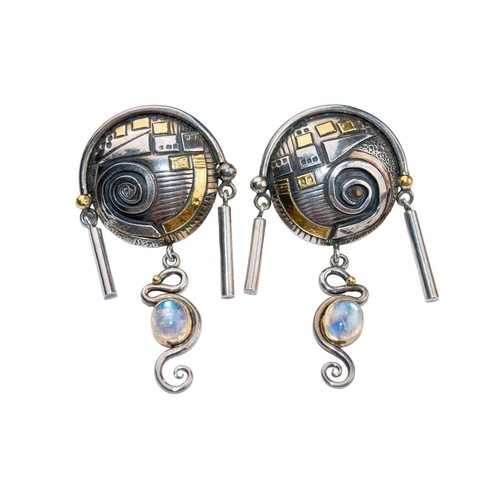 99 - Christoph BlumContemporaryA pair of silver, 24 carat gold and moonstone ear clipsDimensions:6 cm. (L... 