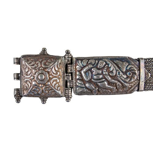 100A - Antique Indian or Persian silver mesh beltCirca 1880-1900Applied with various motifs and with a repo... 