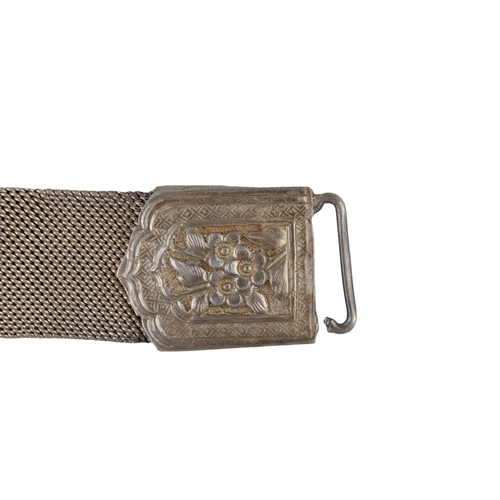 100 - PersianCirca 1880-1900An Indian silver mesh beltWith a repoussé claspDimensions: 82 cm. (L)&n... 