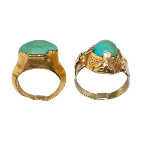 53 - EuropeanAncientTwo ancient turquoise and gold dress ringsWeight: Approx. 8.17 grams... 