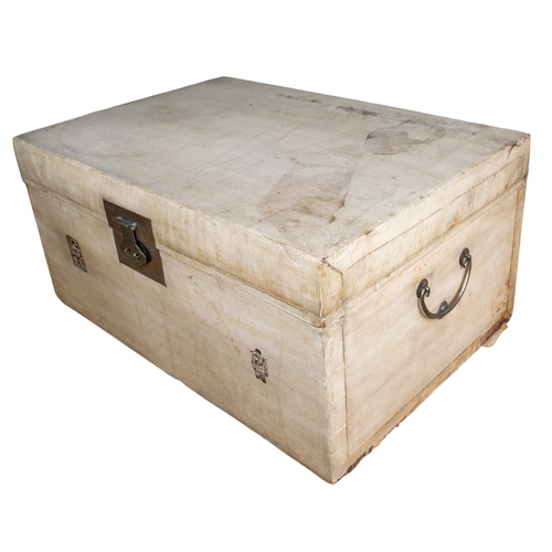 641 - ChineseAntiqueA white leather-clad trunkDimensions:16 in. (H) x 33 in. (W) x 23 in. (D)... 