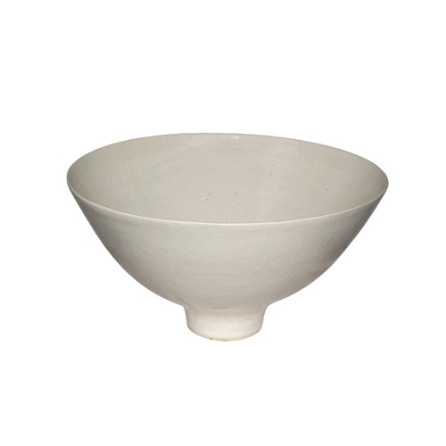 683 - Lucie Rie (British, 1902 - 1995)A white ceramic bowlProvenance:Galerie Besson, London, 1989.Dimensio... 