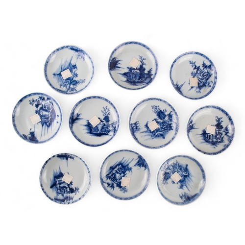 404 - Chinese18th centuryTwenty pieces of ‘Nanking Cargo’ porcelain, to include ten saucers an... 