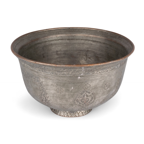 463 - Persian, Safavid17th centuryA tinned copper bowlDimensions:5 in. (H) x 8 in. (D)... 