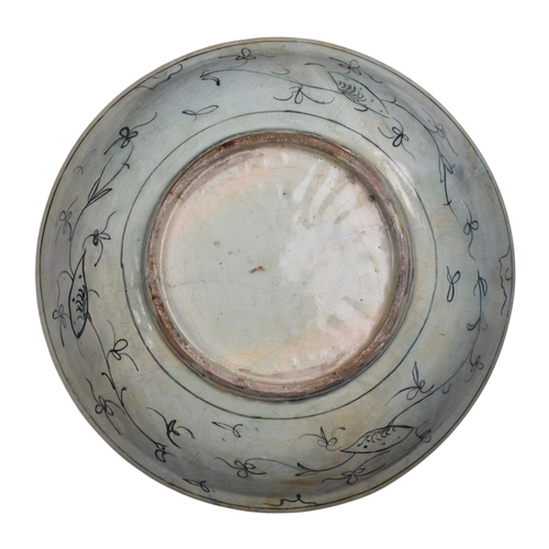 477 - Persian, Safavid17th centuryA large blue and white bowlDimensions:17.5 in. (D)... 