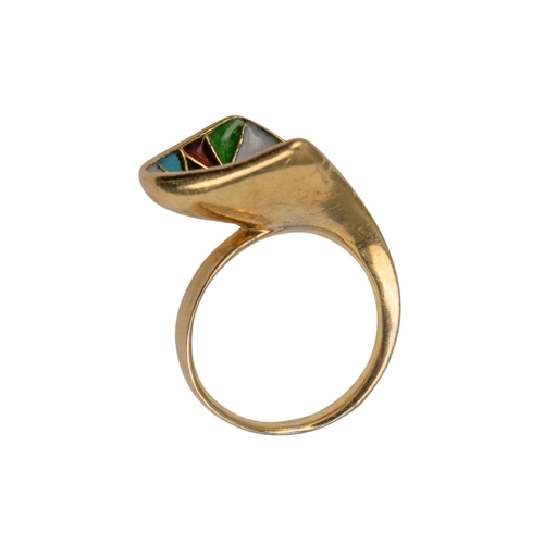 52 - ContinentalCirca 1960An enamel and 18 carat yellow gold fancy ringRing size: JWeight: Approx. 5.32 g... 