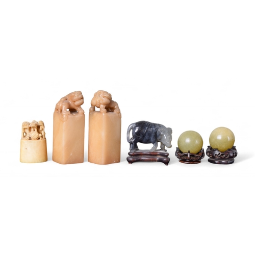 355 - ChineseEarly 20th Century[1] A pair of soapstone seals[2] A bone seal[3] A jade figure of a boar[4] ... 