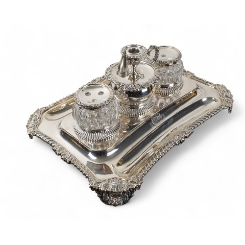 178A - George IVA silver inkstand on shell bracket feet with two silver-mounted glass jars and a central si... 