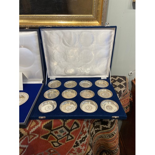 160 - A set of twelve Anglo-Indian silver-metal coin dishes1882-1919Featuring either Queen Victoria or Kin... 