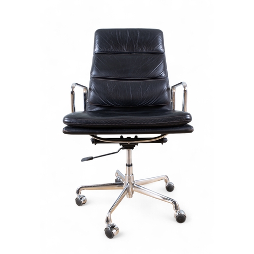 278 - After Charles EamesA swivel desk chairDimensions:41 in. (H) x 23 in. (W) 20 in. (D)... 