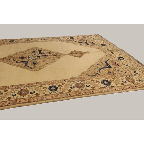 316 - Persiac.1930sA Tabriz carpetDimensions:312 cm (L) x 226 cm (W)... 